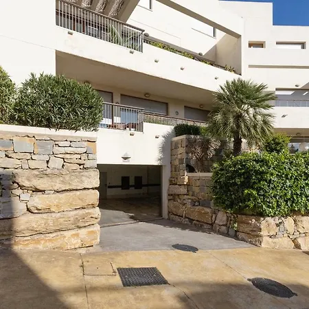Modern, Elite Hillside W/sea & Mountain Views *