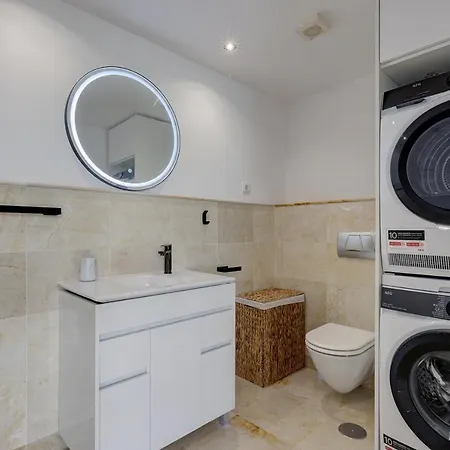 Apartment Modern, Elite Hillside W/sea & Mountain Views Marbella